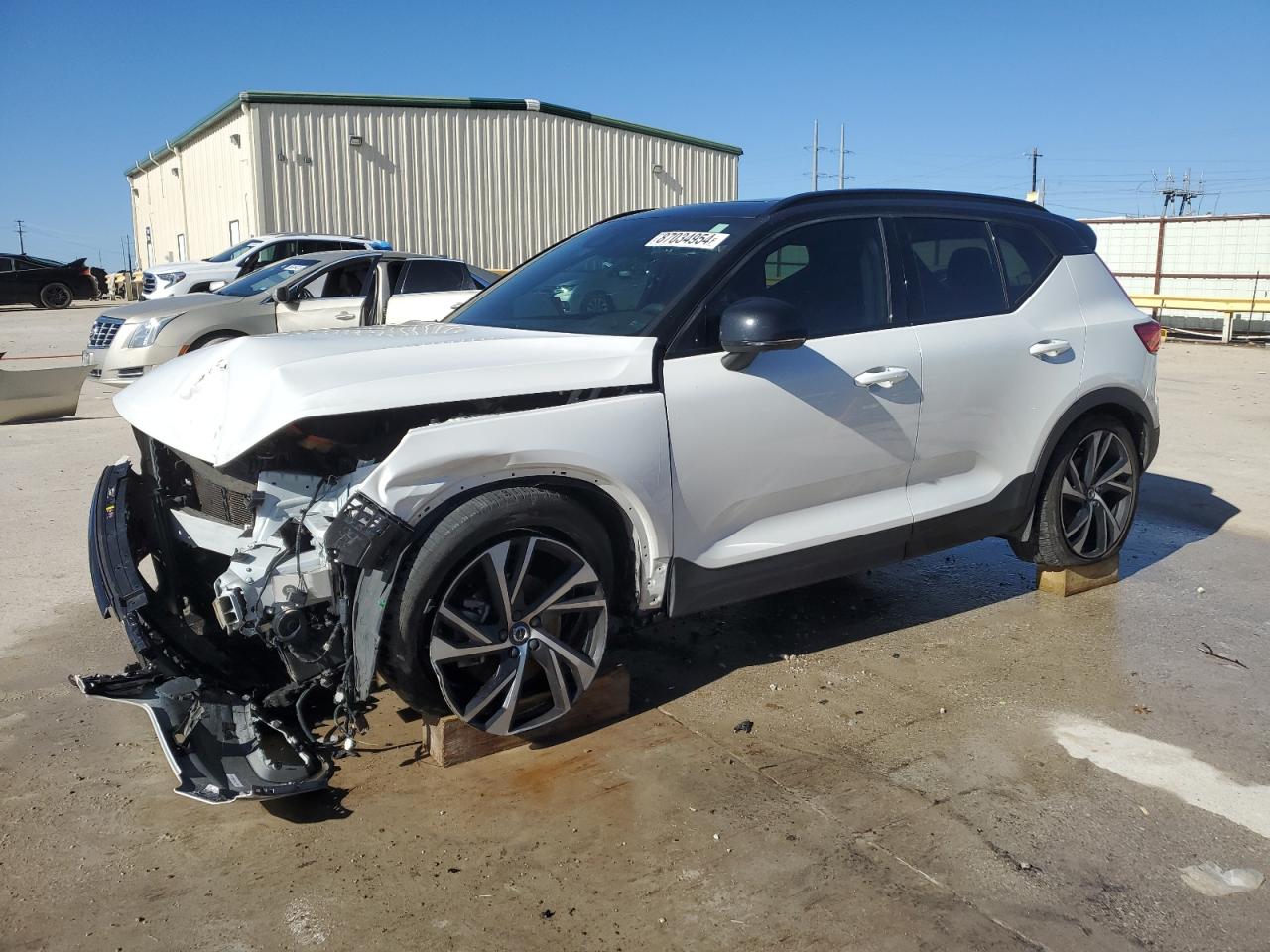 2022 VOLVO XC40 T5 R-DESIGN VIN:YV4162UM9N2722040