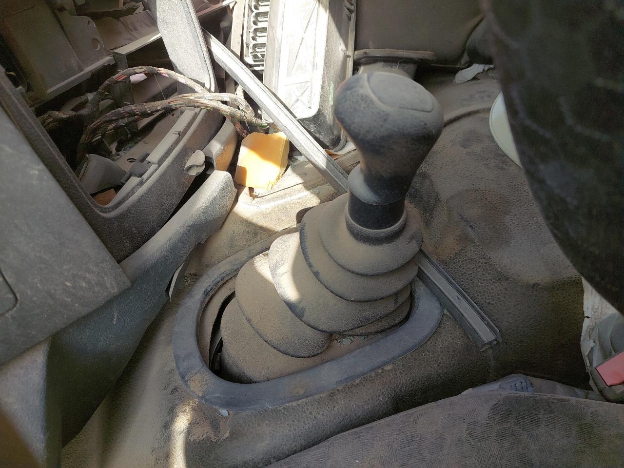 2022 MITSUBISHI FUSO VIN:MEC2046R7NP******