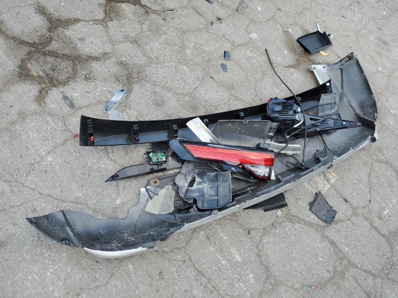 2024 MITSUBISHI OUTLANDER SEL VIN:JA4J4WA81RZ039893