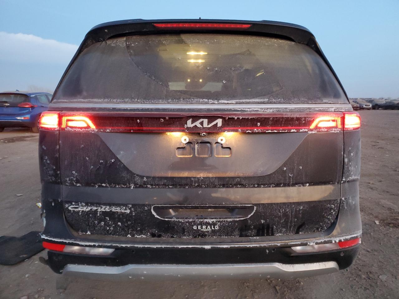 2022 KIA CARNIVAL LX VIN:KNDNB4H3XN6122584