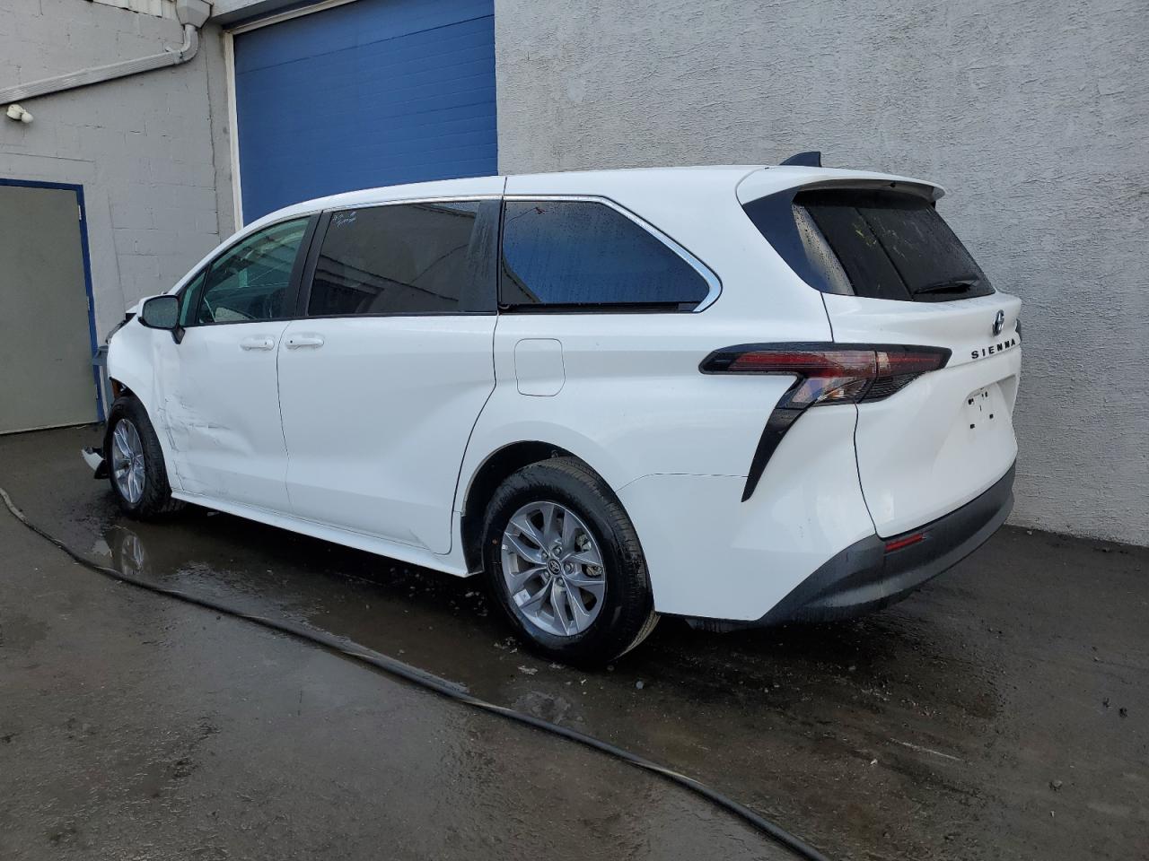 2024 TOYOTA SIENNA LE VIN:5TDKRKEC5RS206907