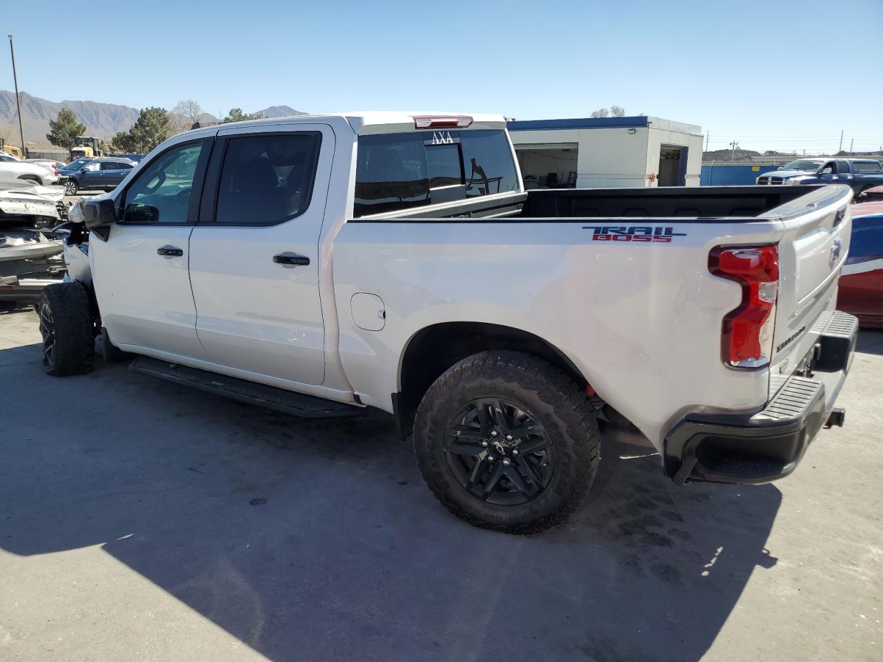 2024 CHEVROLET SILVERADO K1500 LT TRAIL BOSS VIN:3GCUDFED7RG256004