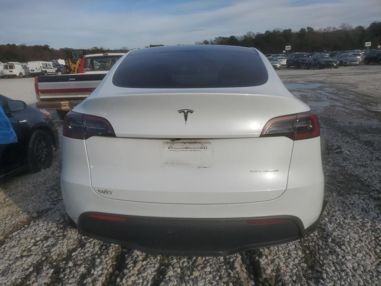 2023 TESLA MODEL Y  VIN:7SAYGDEE3PA190320