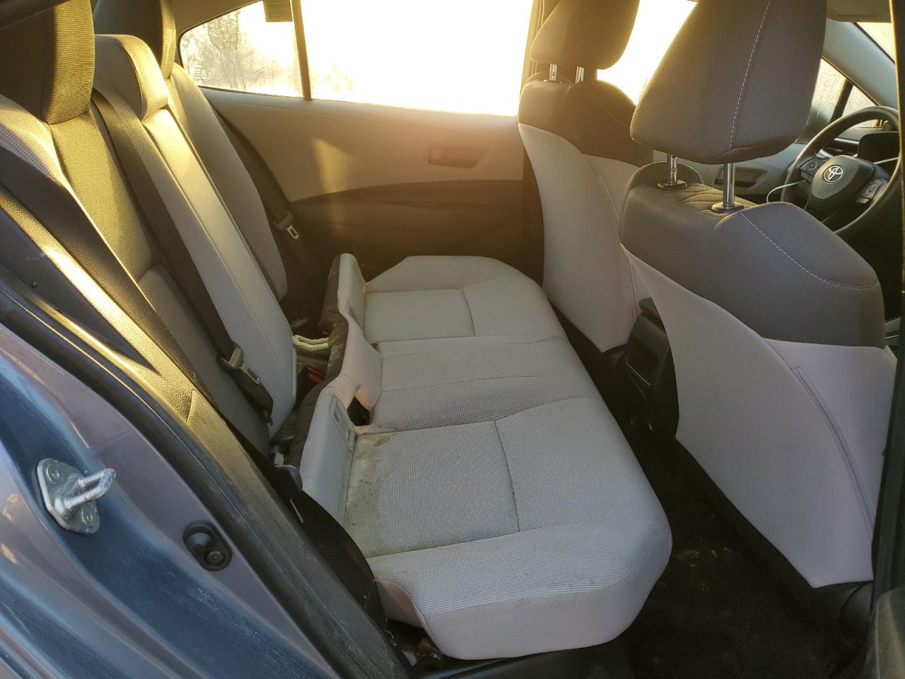 2022 TOYOTA COROLLA LE VIN:JTDEAMDE6N3010103