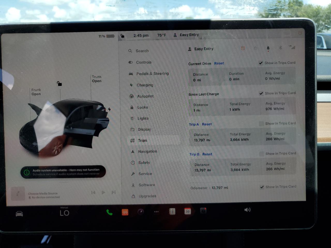 2024 TESLA MODEL Y  VIN:7SAYGDED1RF041840