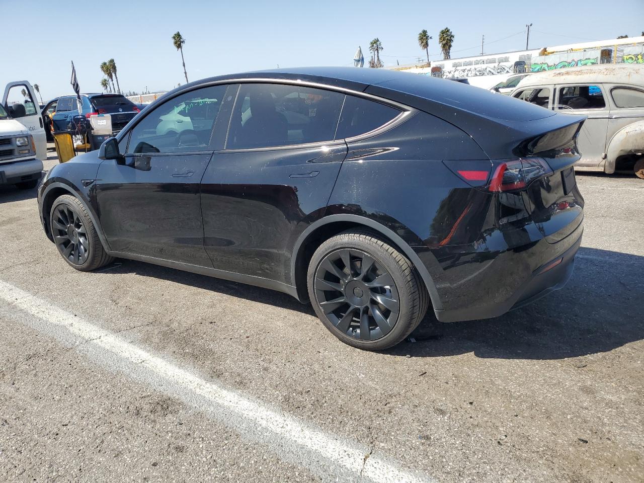 2022 TESLA MODEL Y  VIN:7SAYGDEE9NF510305