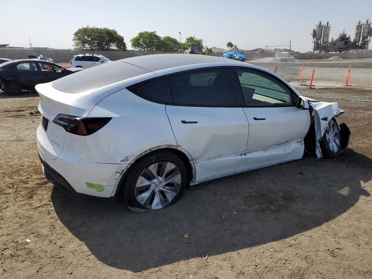 2023 TESLA MODEL Y  VIN:7SAYGDEE3PA044855