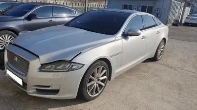 2017 Jaguar XJ SAJAA1296HNW06955 VIN:SAJAA1296HNW06955