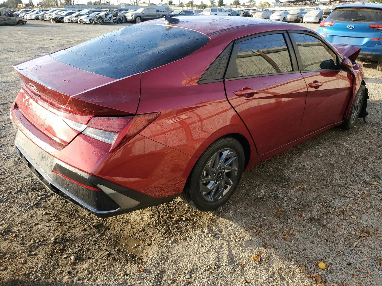 2024 HYUNDAI ELANTRA BLUE VIN:KMHLM4DJ9RU095638