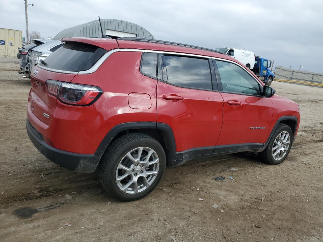 2023 JEEP COMPASS LATITUDE LUX VIN:3C4NJDFN0PT558540