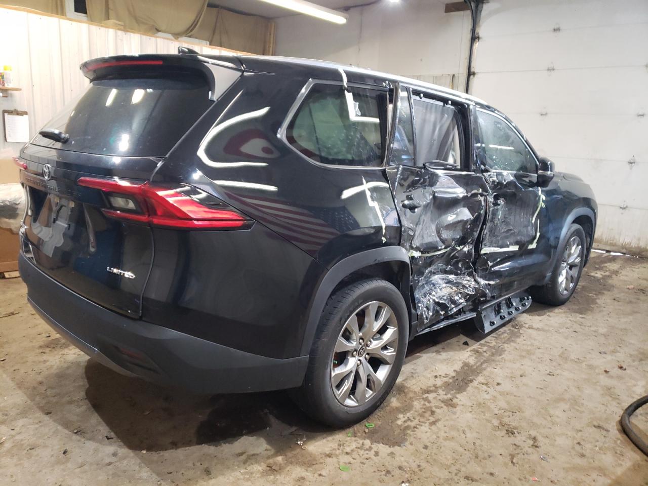 2024 TOYOTA GRAND HIGHLANDER XLE VIN:5TDACAB51RS007477