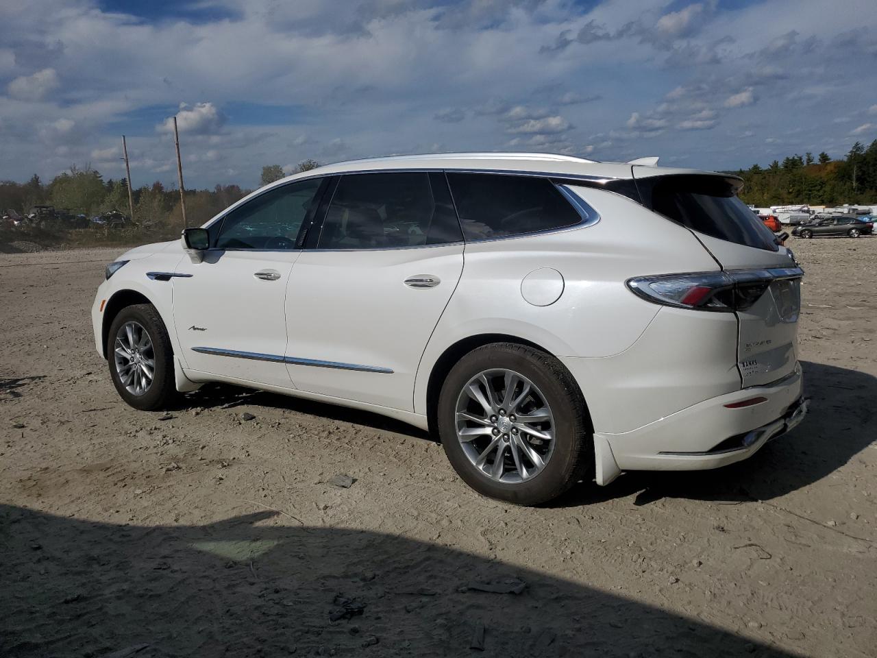 2022 BUICK ENCLAVE AVENIR VIN:5GAEVCKW2NJ167876