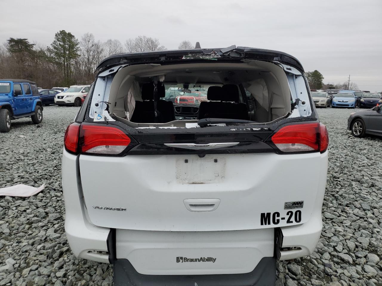 2022 CHRYSLER VOYAGER LX VIN:2C4RC1CG3NR171822