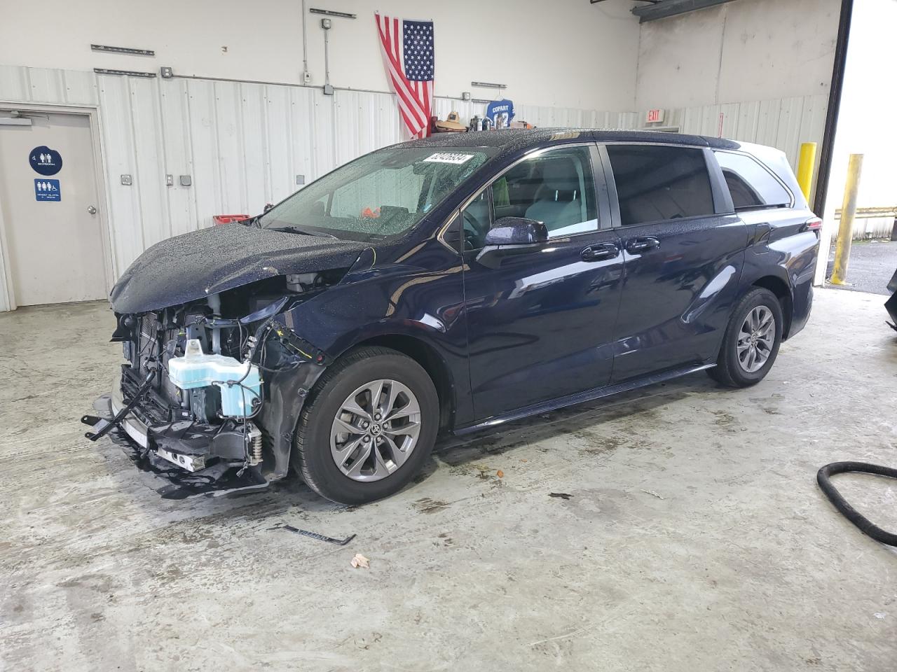 2023 TOYOTA SIENNA LE VIN:5TDKRKEC3PS146087