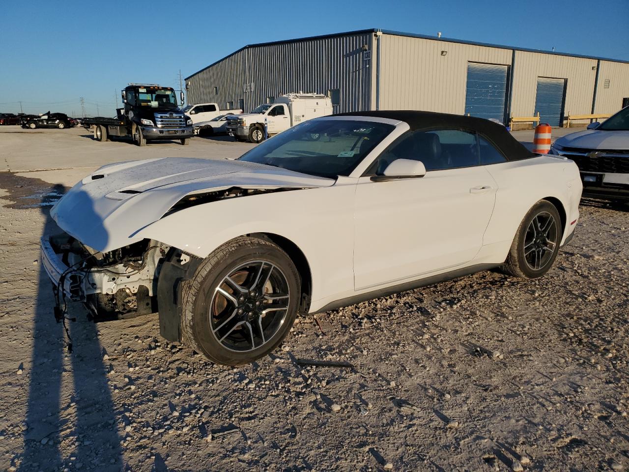 2022 FORD MUSTANG  VIN:1FATP8UH6N5120344