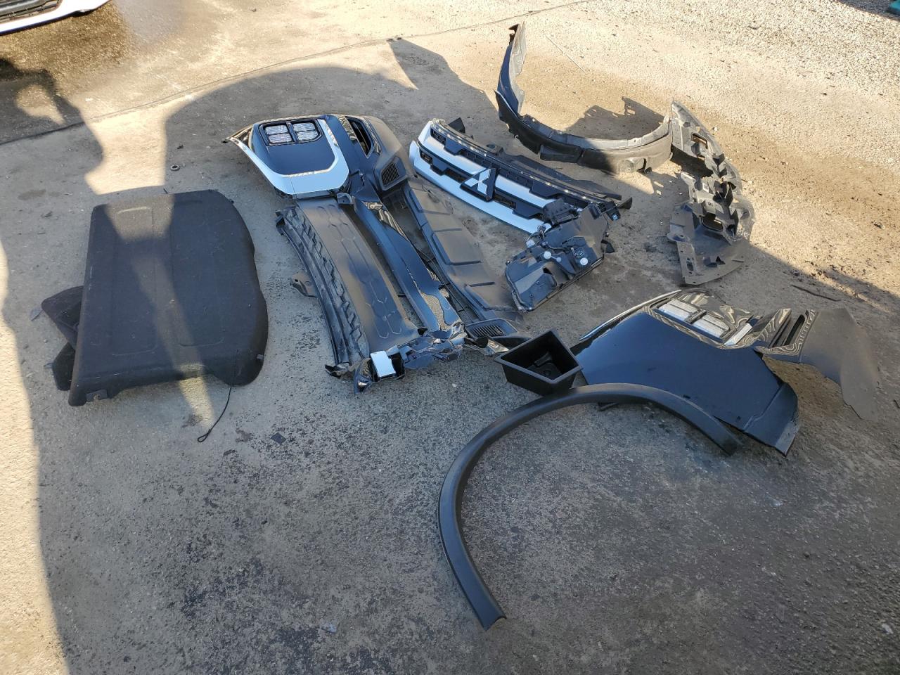 2022 MITSUBISHI OUTLANDER SPORT ES VIN:JA4ARUAUXNU021967