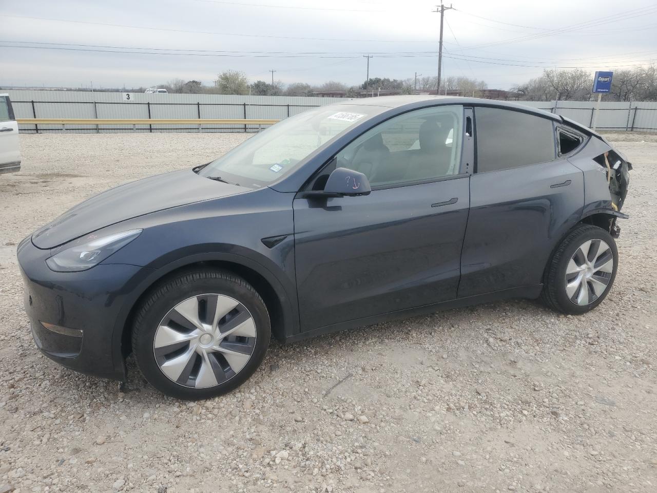 2024 TESLA MODEL Y  VIN:7SAYGDEE1RA235662
