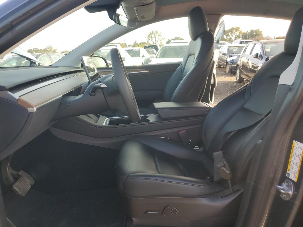 2022 TESLA MODEL Y  VIN:7SAYGDEE7NF548650