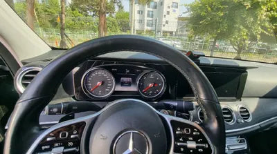 2018 Mercedes-Benz E 220 VIN: