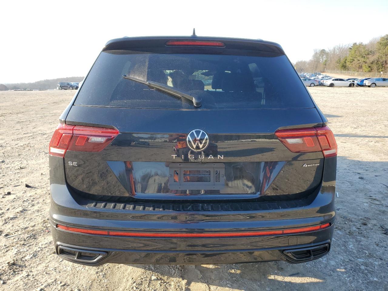 2023 VOLKSWAGEN TIGUAN SE R-LINE BLACK VIN:3VV8B7AX0PM070396