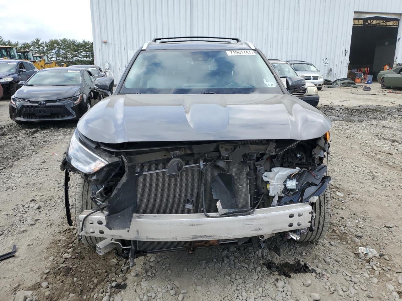 2022 TOYOTA HIGHLANDER XLE VIN:5TDHZRBH4NS217040