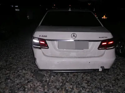 2016 Mercedes-Benz E 220 WDDHF0AB9GB306300 VIN:WDDHF0AB9GB306300