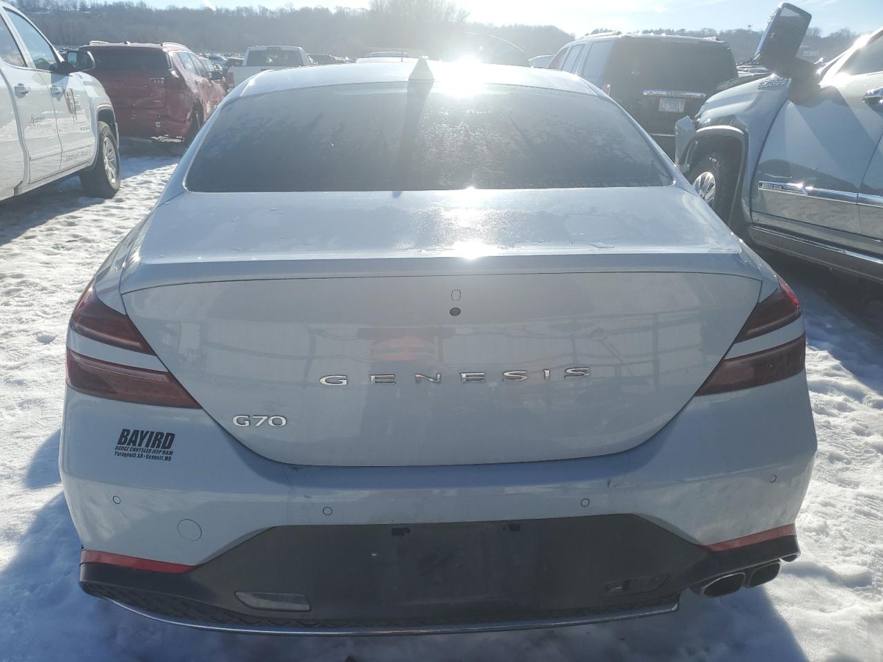 2022 GENESIS G70 BASE VIN:KMTG34TA9NU098058