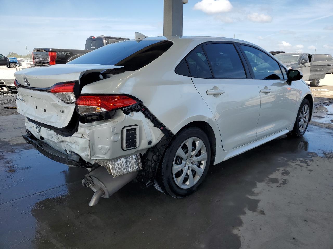 2022 TOYOTA COROLLA LE VIN:JTDEPMAE5N3003615