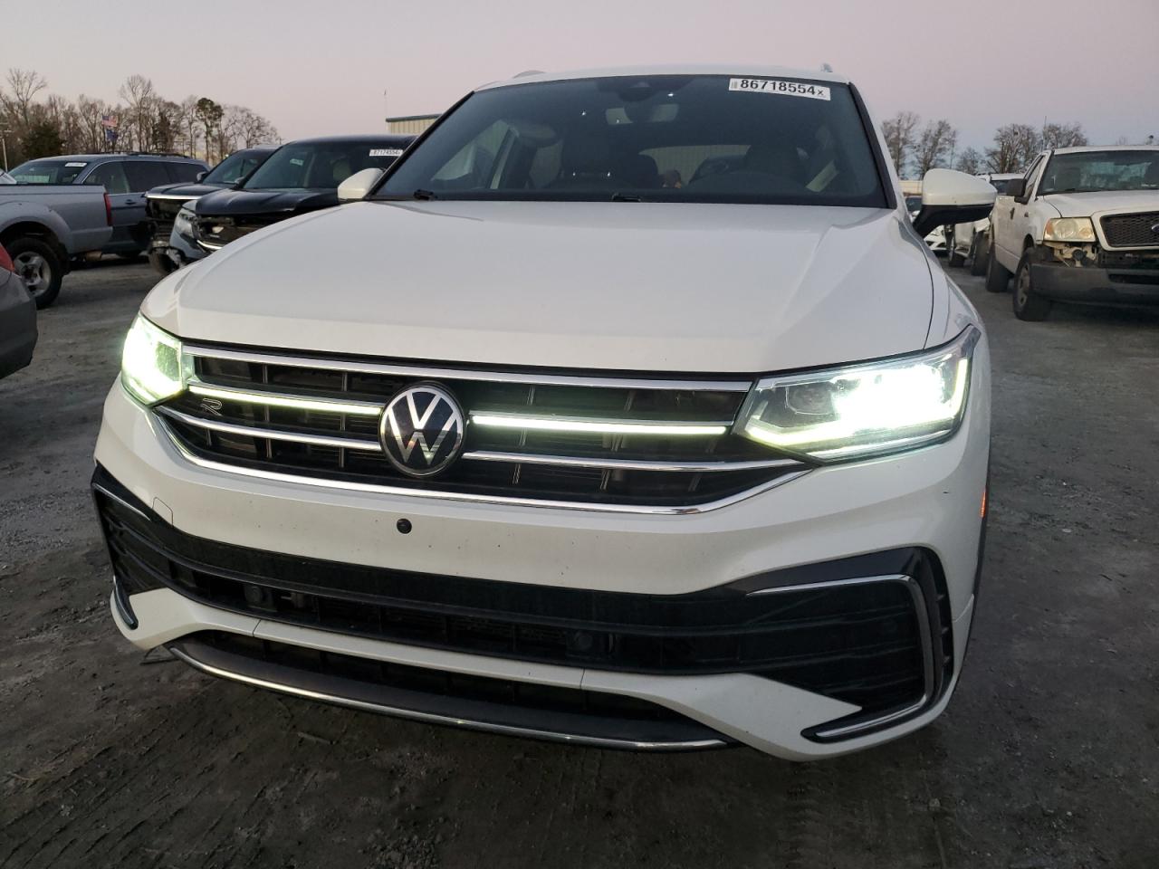 2022 VOLKSWAGEN TIGUAN SEL R-LINE VIN:3VV4B7AXXNM079568