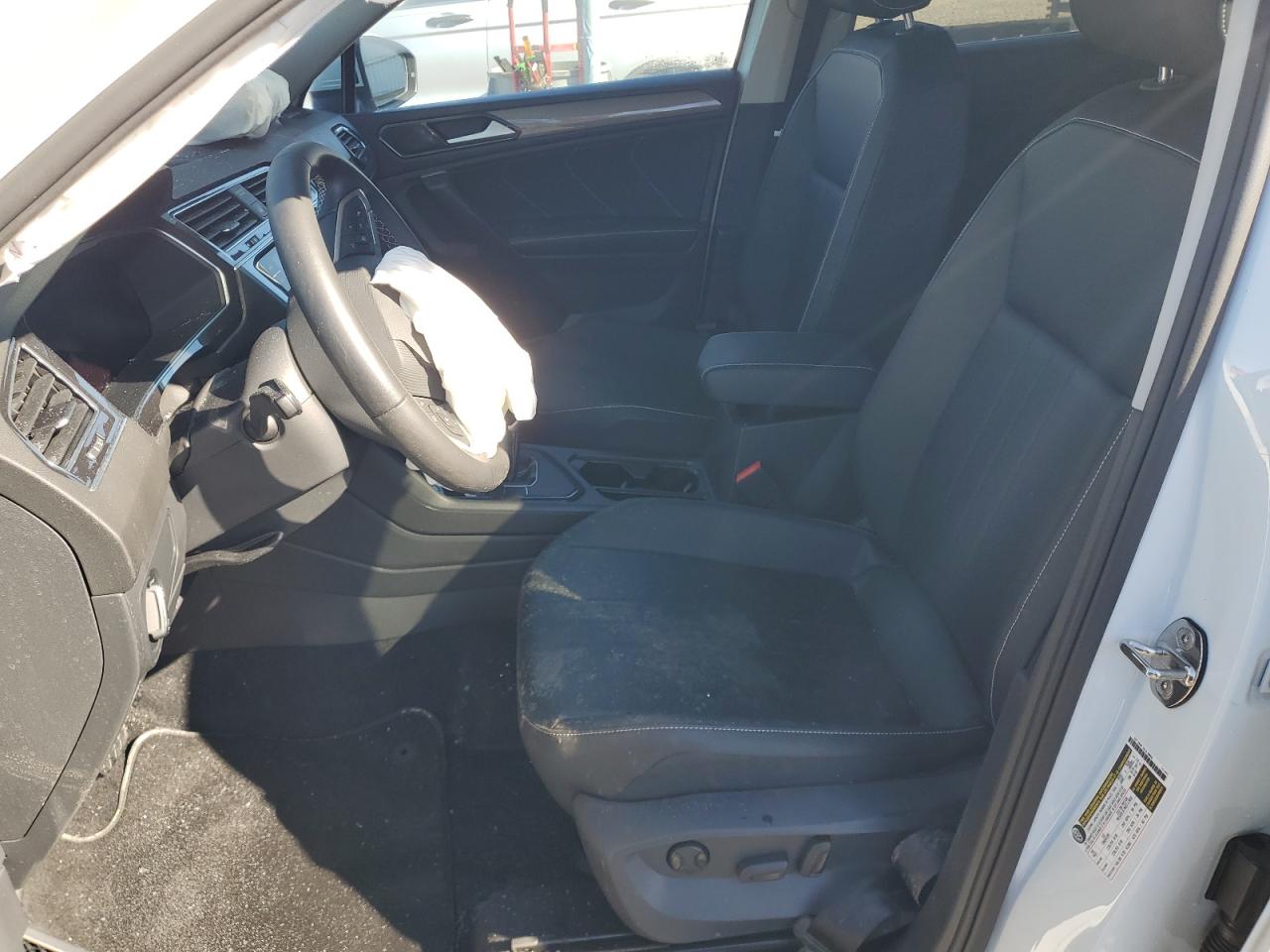 2023 VOLKSWAGEN TIGUAN SE VIN:3VV3B7AX4PM041638