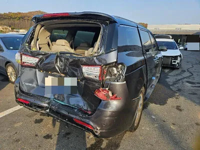 2017 Kia Carnival VIN: