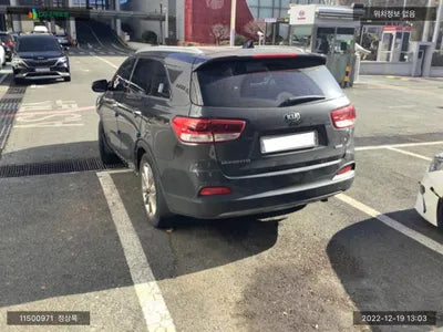 2017 Kia Sorento KNAPS81ABHA377000 VIN:KNAPS81ABHA377000