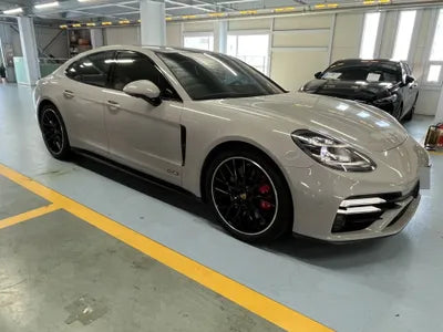 2022 Porsche Panamera VIN: