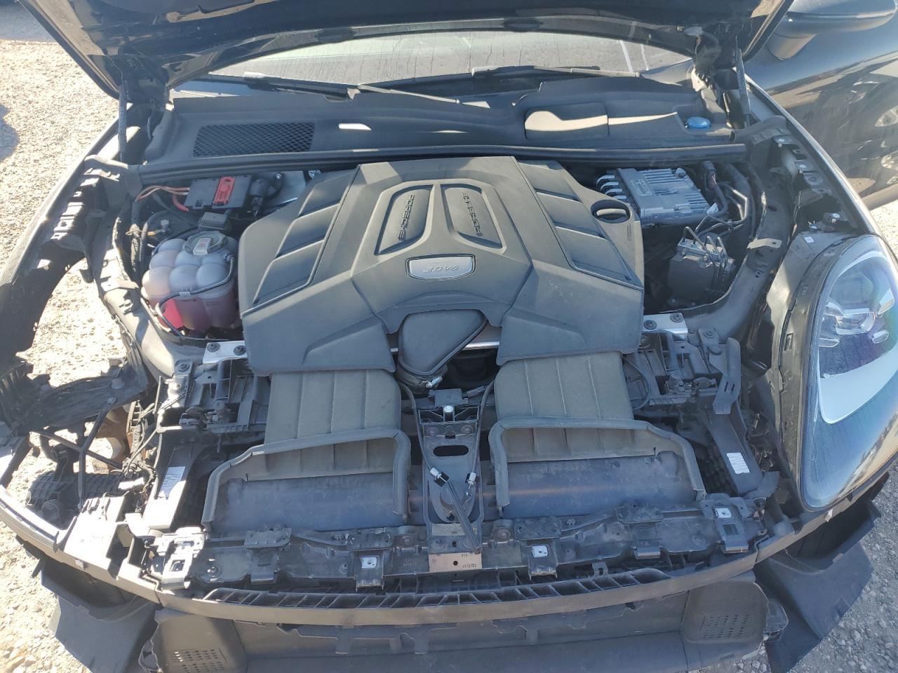 2023 PORSCHE CAYENNE BASE VIN:WP1AA2AY5PDA02345