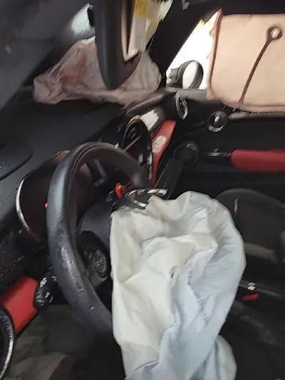 2020 MINI Cooper VIN: