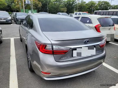 2018 Lexus ES 300 VIN: