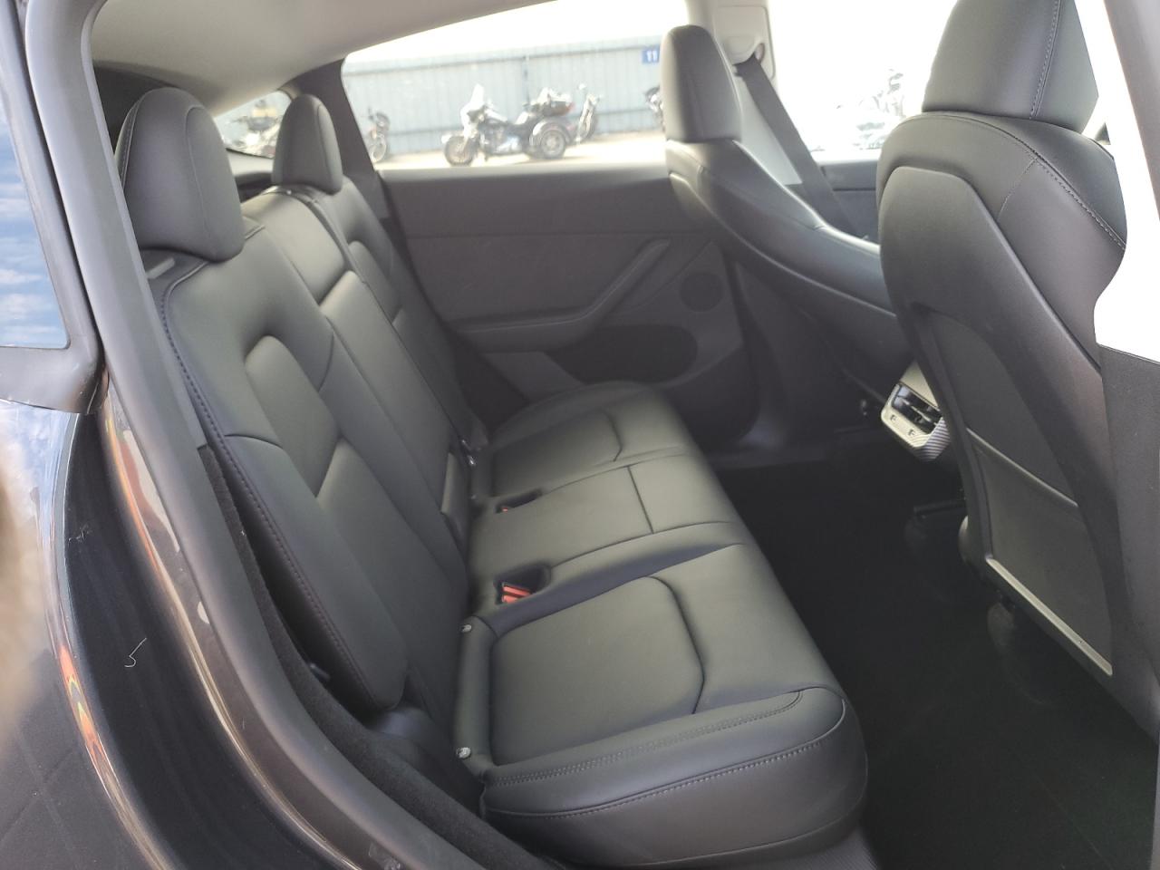 2024 TESLA MODEL Y  VIN:7SAYGDED8RA301678