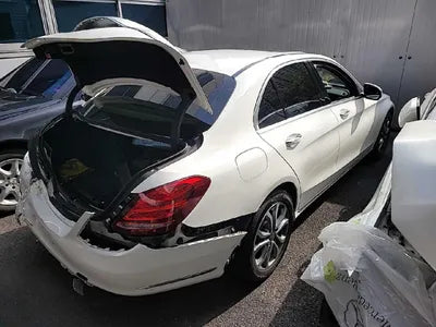 2014 Mercedes-Benz C 200 VIN: