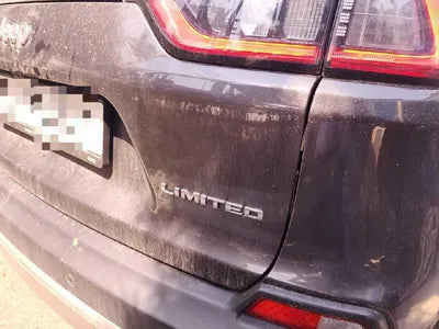 2020 Jeep Cherokee VIN: