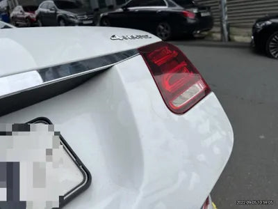 2015 Mercedes-Benz E 300 VIN: