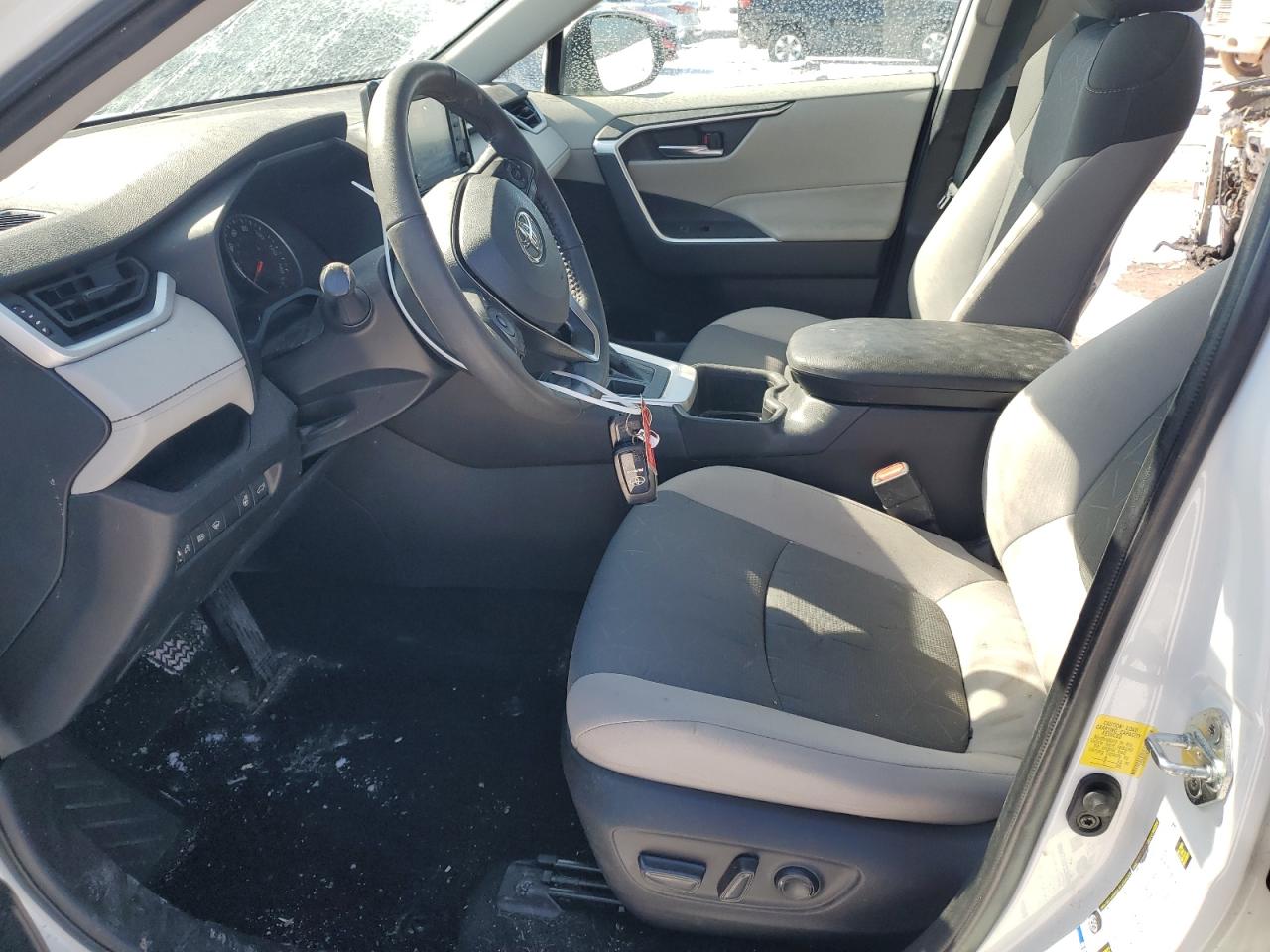 2022 TOYOTA RAV4 XLE VIN:2T3P1RFV7NC286128