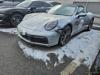 2021 Porsche 911 Targa VIN: