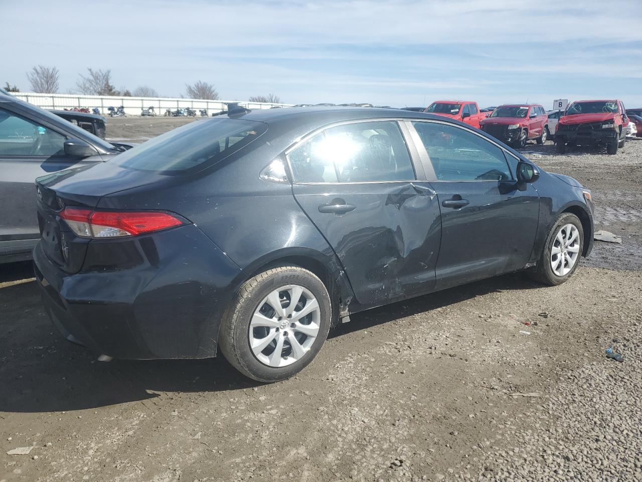 2022 TOYOTA COROLLA LE VIN:5YFEPMAE4NP338856