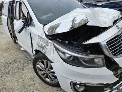 2016 Kia Carnival VIN: