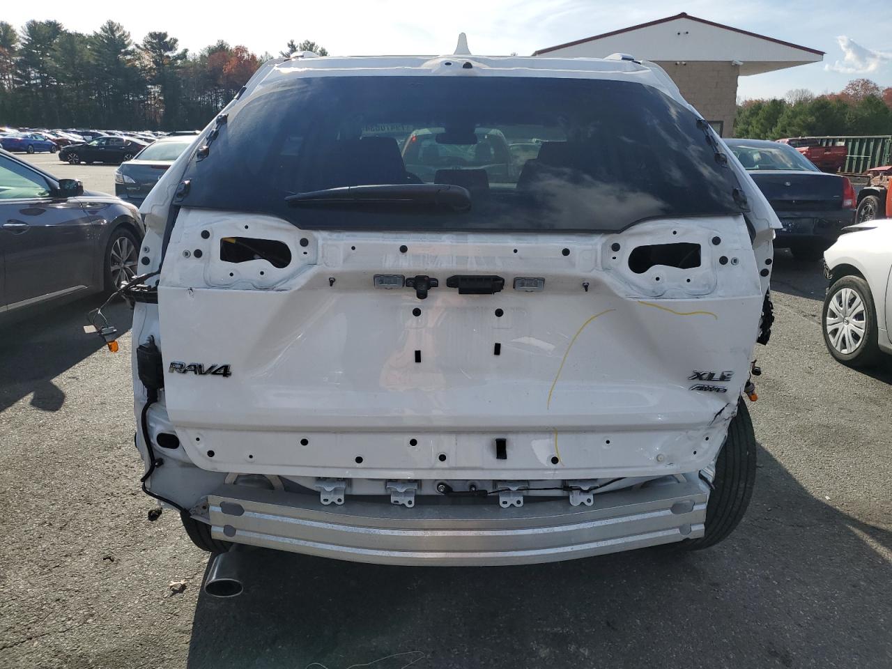 2024 TOYOTA RAV4 XLE VIN:2T3P1RFVXRC418949