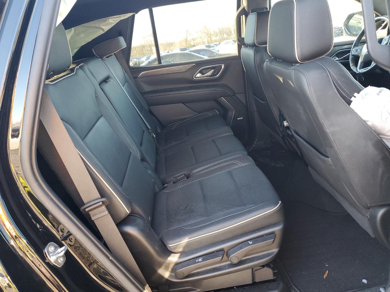 2022 GMC YUKON SLT VIN:1GKS2BKT0NR260377