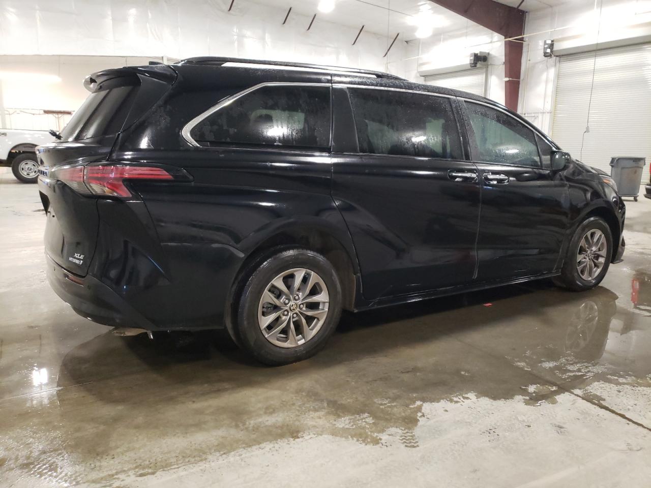 2022 TOYOTA SIENNA XLE VIN:KNAFU4A28A5809348