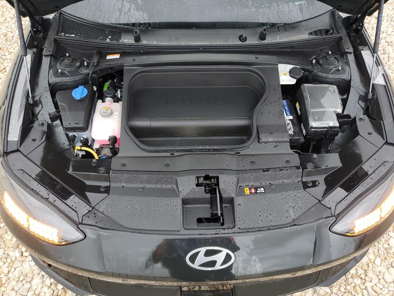 2023 HYUNDAI IONIQ 6 SE VIN:KMHM24AA2PA051414