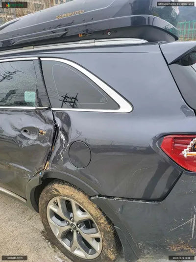 2016 Kia Sorento KNAPS81ADGA270027 VIN:KNAPS81ADGA270027