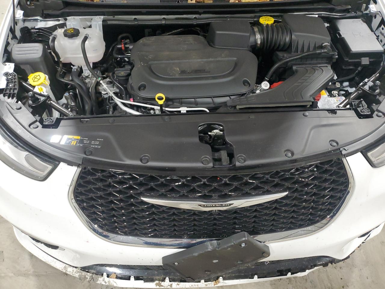 2024 CHRYSLER PACIFICA TOURING L VIN:2C4RC3BG4RR185635
